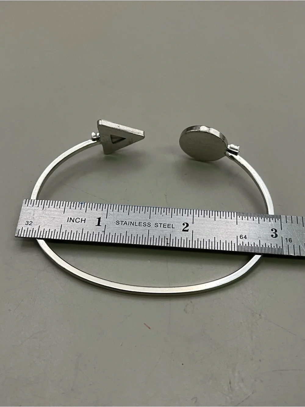 Silver Tone Open Cuff Bracelet White Howlite Triangle Black Marble Geo Bangle
